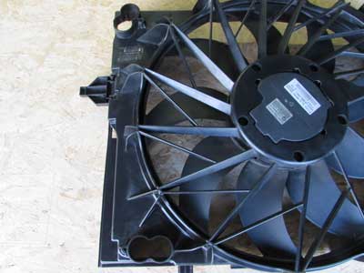 BMW Radiator Fan Assembly 600W 17427534911 E60 E63 2006-2010 550i 650i2